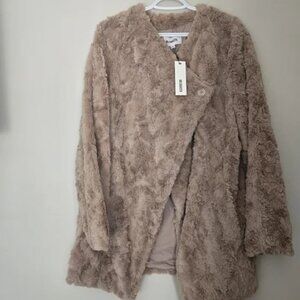 BB Dakota‎ Plush Teddy Jacket New With Tags Size Large